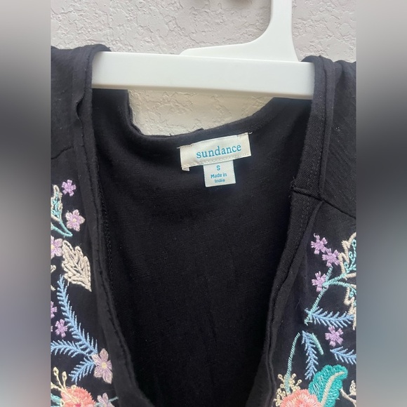Sundance Embroidered Floral Top Black Criss Cross Back Sleeveless Boho Small - Picture 4 of 4